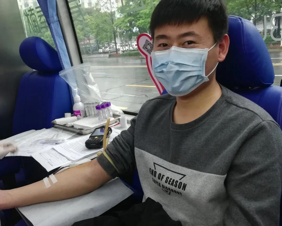 爱心献血，，，，温暖中国，，，，湖南万达在行动！