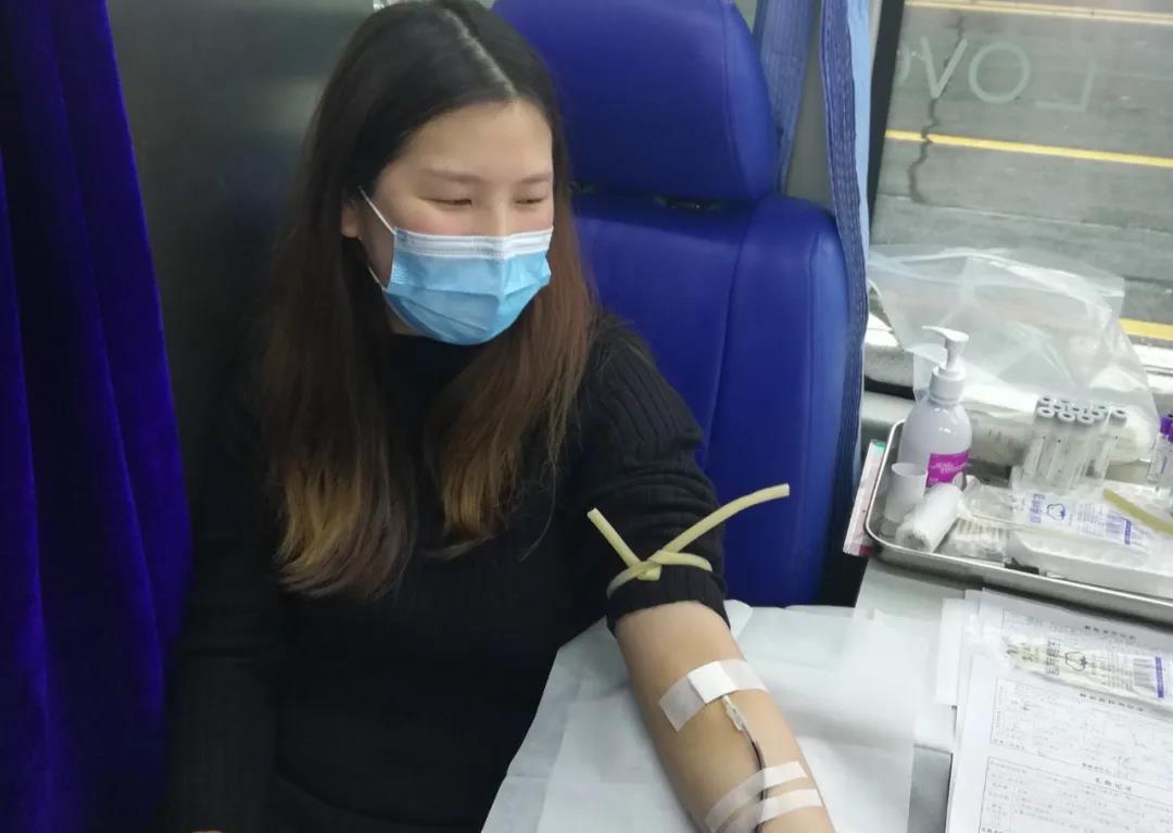 爱心献血，，，，温暖中国，，，，湖南万达在行动！
