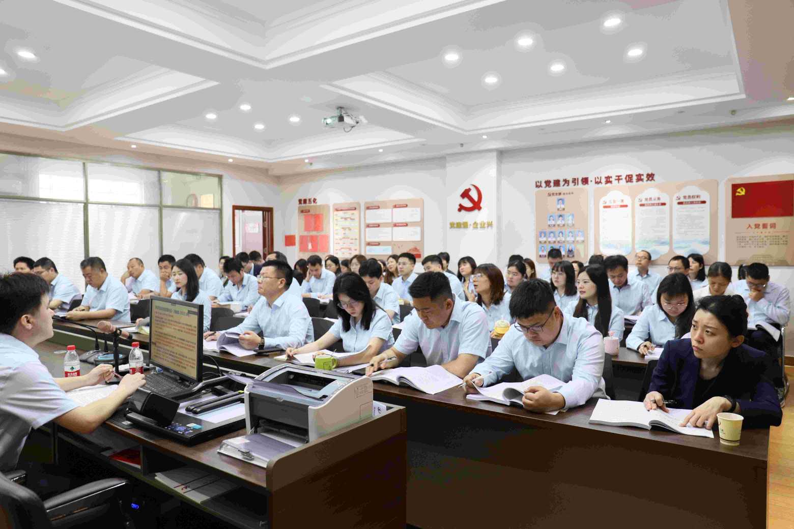 湖南万达开展株洲市政府性投资项目治理文件专题培训 - 公司要闻 - 湖南万达项目治理有限公司【官网】